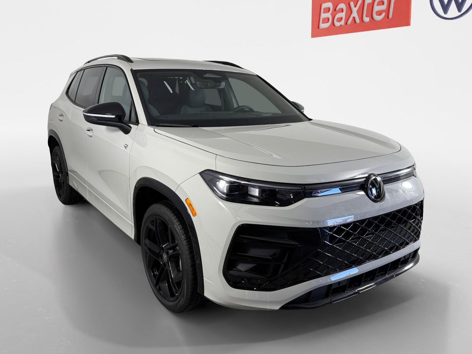 2026 Volkswagen Tiguan SE R-LINE BLACK's photo