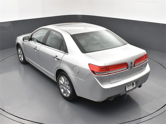 2012 Lincoln MKZ Base photo 18