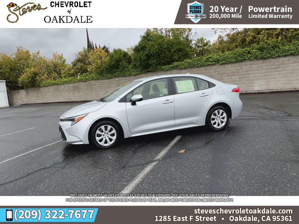 2025 Toyota Corolla Hybrid LE photo 6