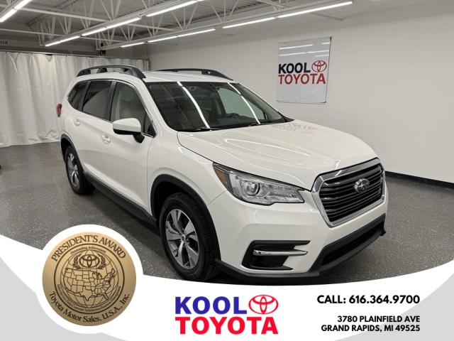 2022 Subaru Ascent Premium's photo