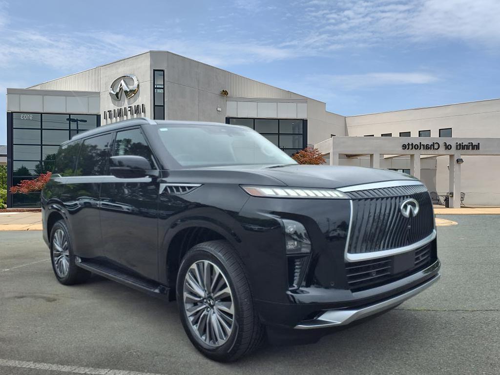 2025 INFINITI QX80 Luxe's photo