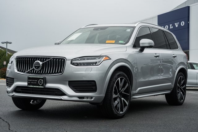 2022 Volvo XC90 Momentum photo 4