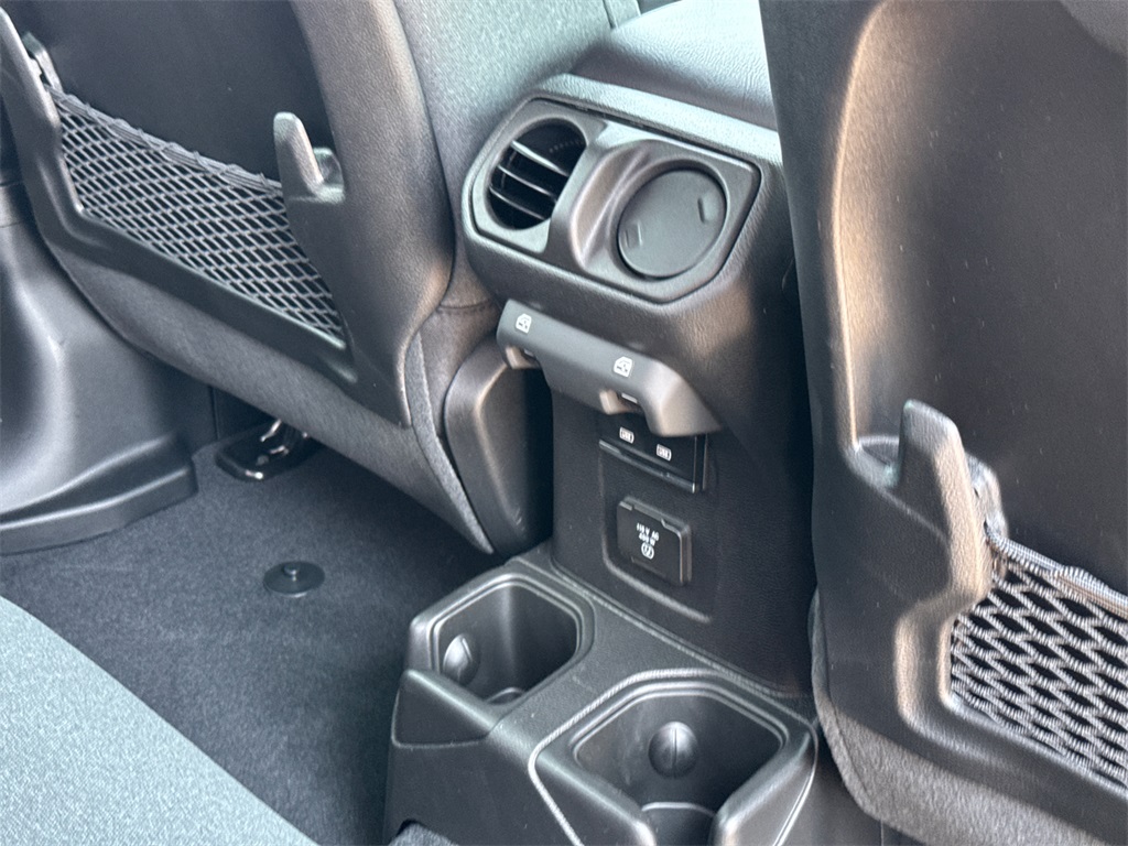 2025 Jeep Gladiator Rubicon photo 16