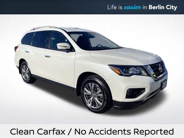 2020 Nissan Pathfinder SV