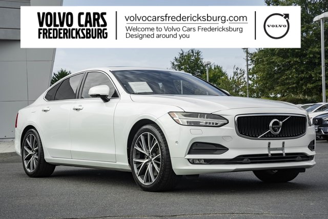 2017 Volvo S90 Momentum