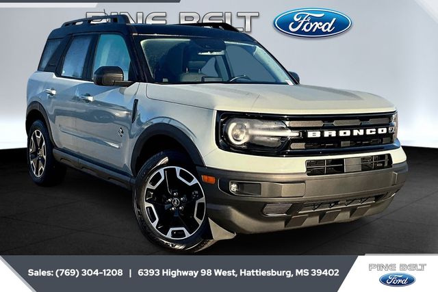 2023 Ford Bronco Sport Outer Banks's photo