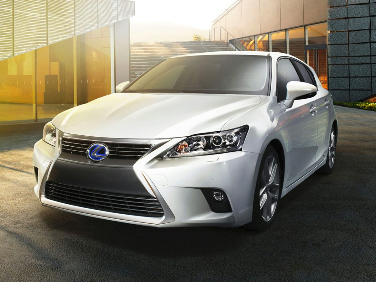 2017 Lexus CT Base's photo
