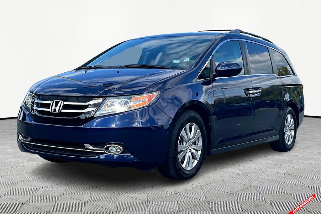 2016 Honda Odyssey SE photo 2