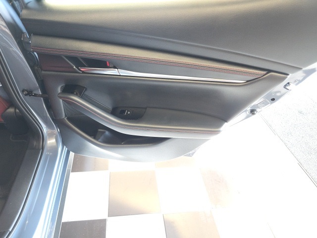 2023 Mazda Mazda3 2.5 s Carbon photo 24