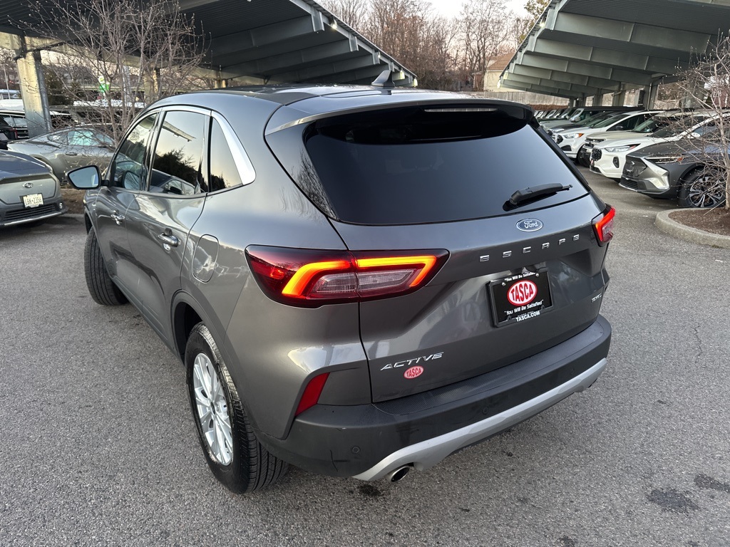 2024 Ford Escape Active photo 2