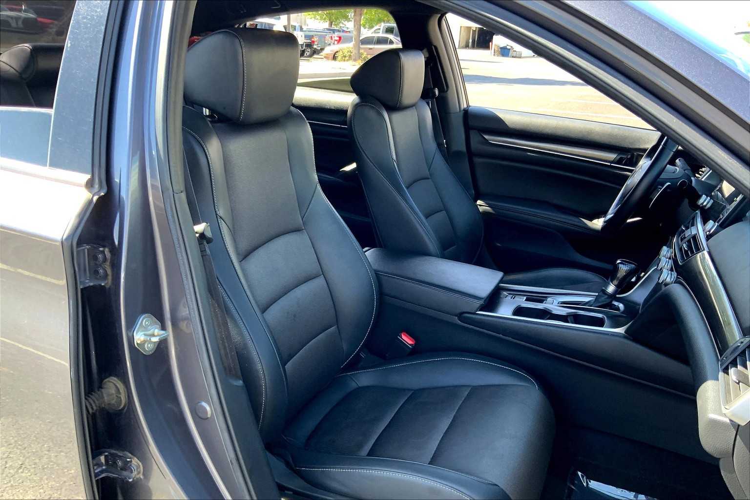 2019 Honda Accord Sport 1.5T photo 6