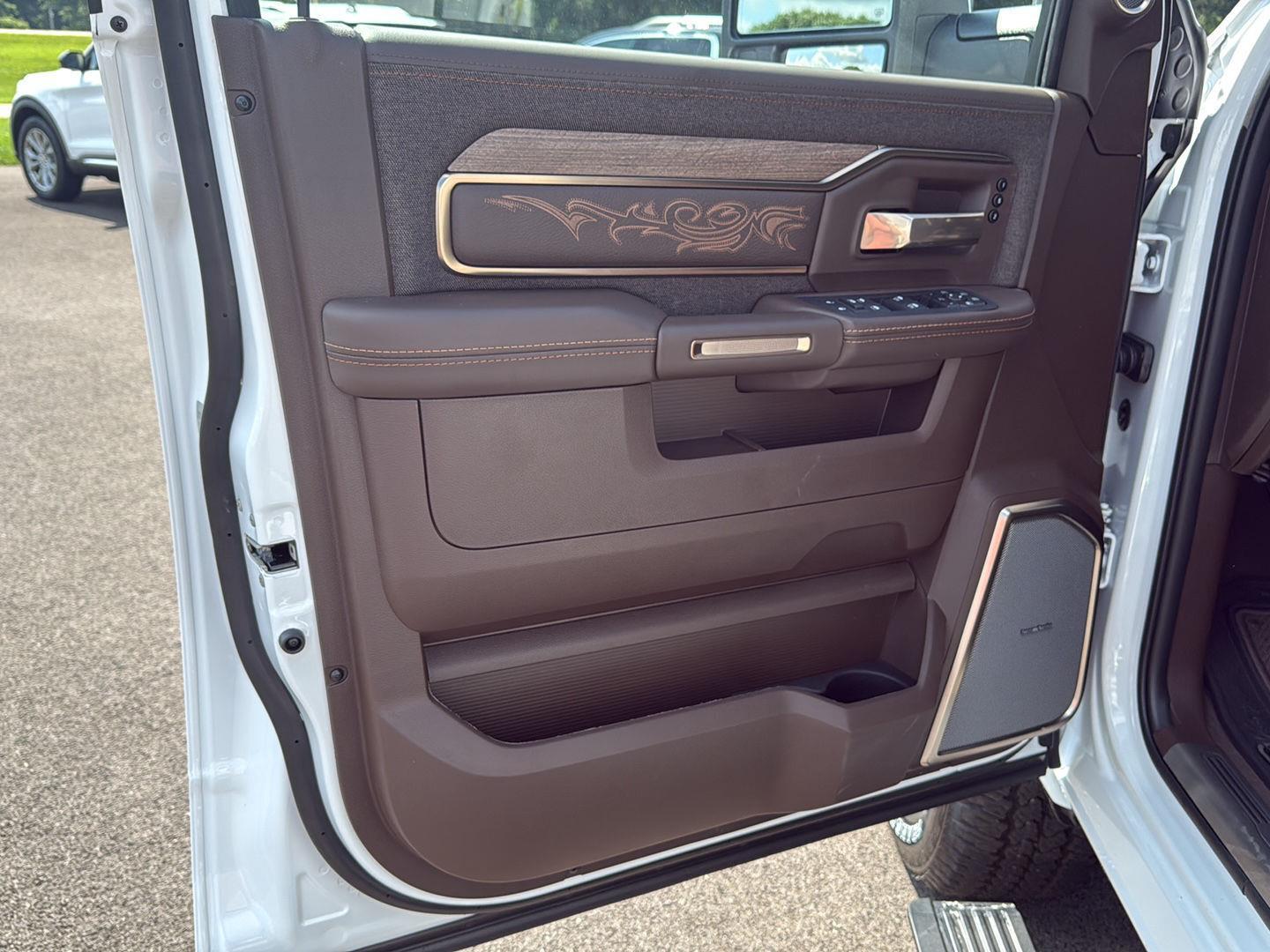 2025 Ram 2500 Longhorn photo 19