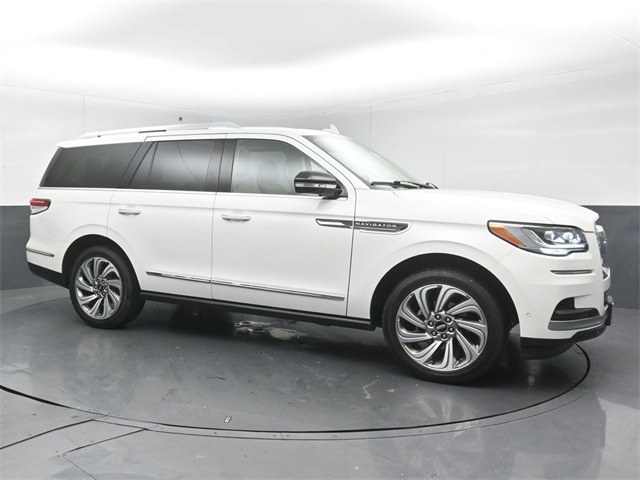 2023 LINCOLN NAVIGATOR - Image 5