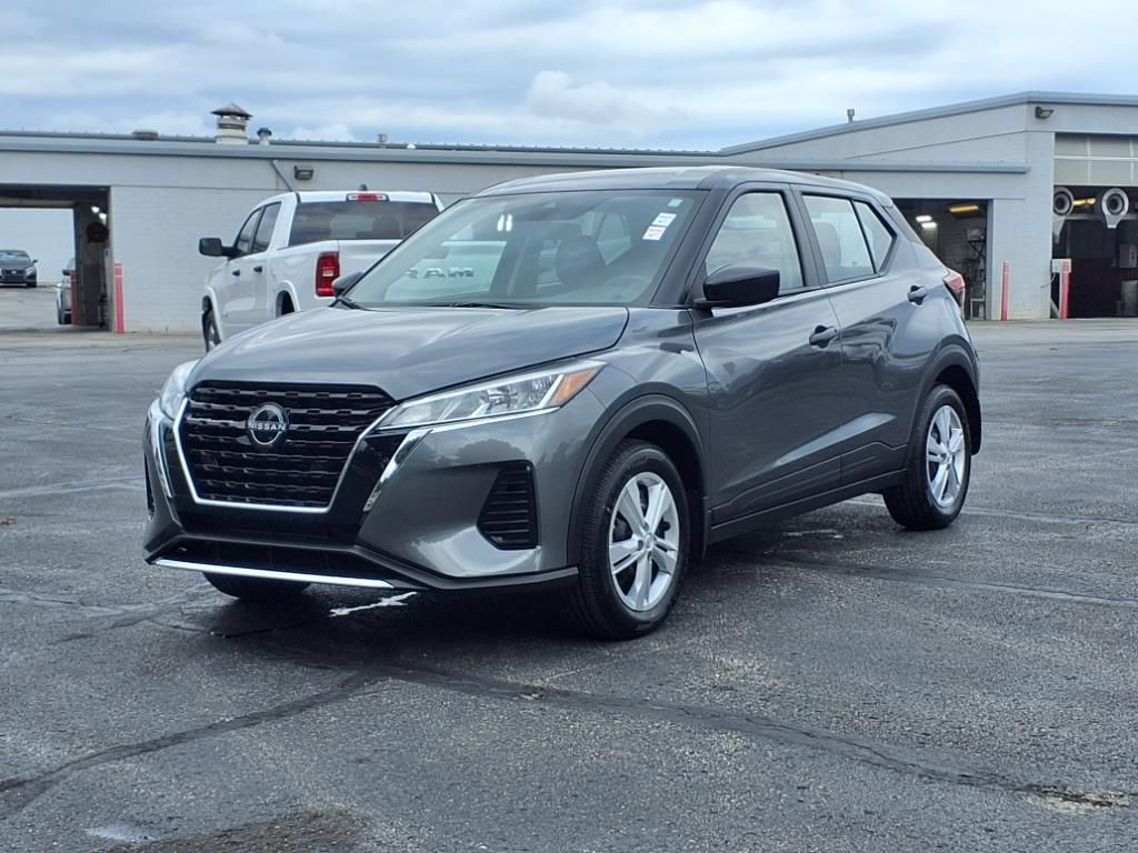 Certified 2025 Nissan KICKS PLAY Base with VIN 3N1CP5BV8SL478528 for sale in Kansas City