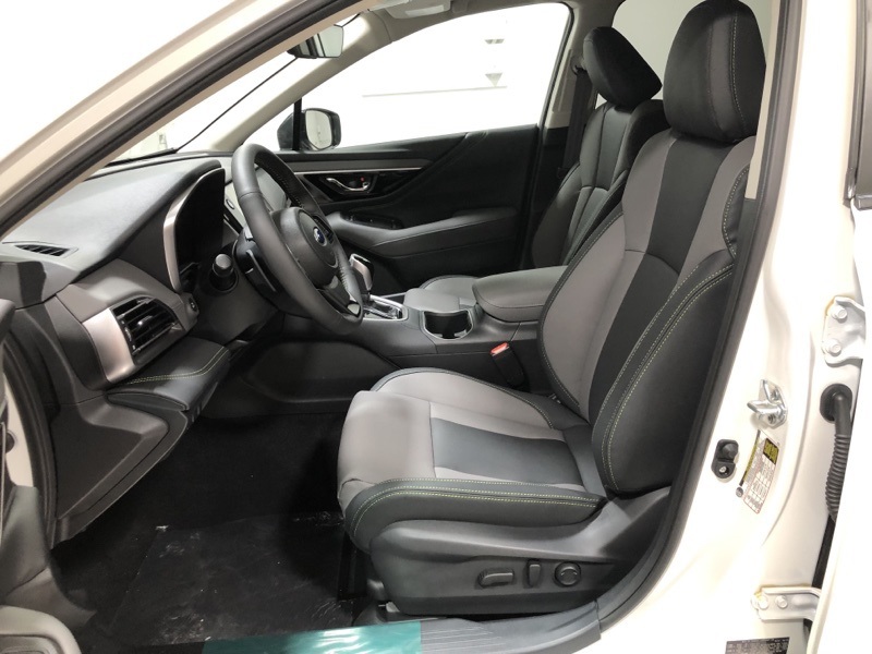2025 Subaru Outback Onyx Edition photo 16