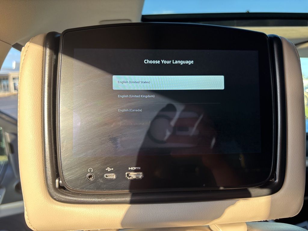 2022 Ford Expedition MAX Platinum photo 27