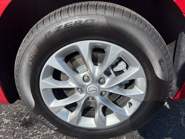 2025 Chrysler Pacifica photo 28