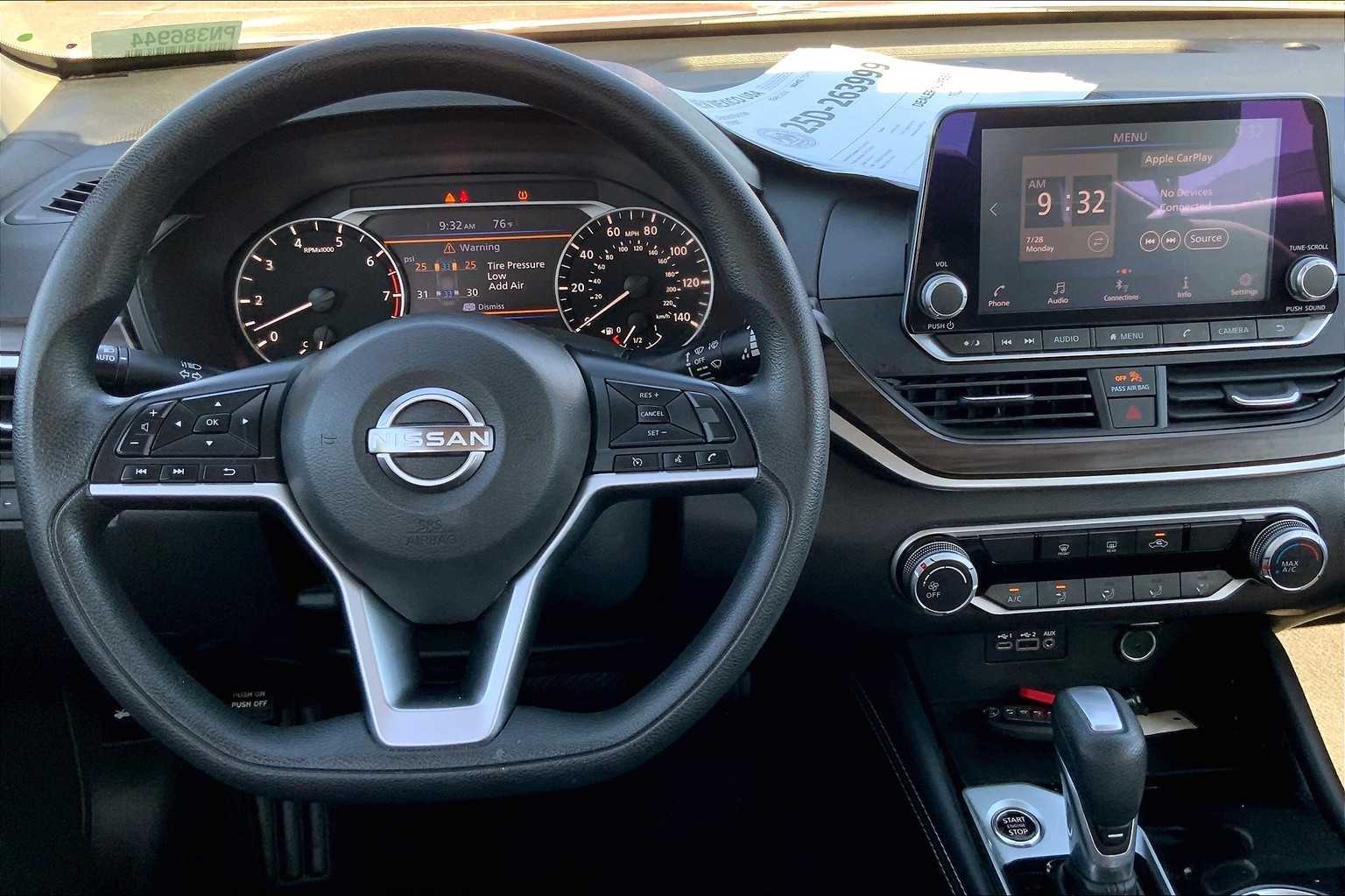 2023 Nissan Altima 2.5 SV photo 5