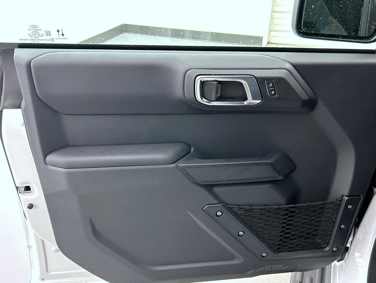 2025 Ford Bronco Outer Banks photo 9