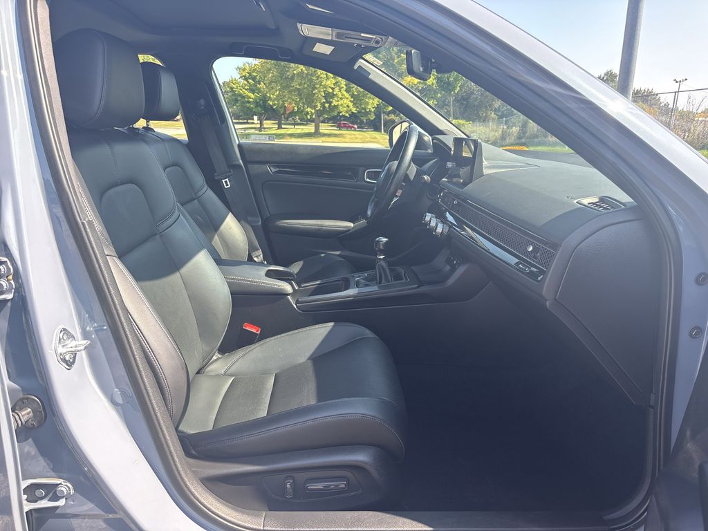 2022 Honda Civic Sport Touring photo 24