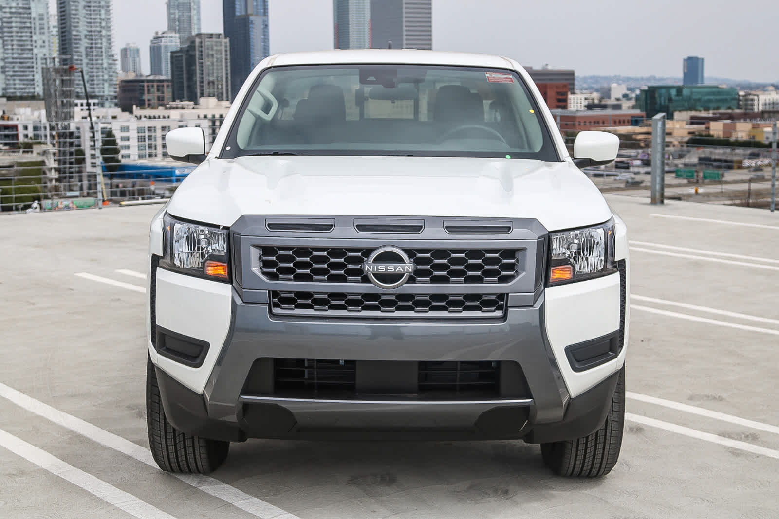 2025 Nissan Frontier Crew Cab SV photo 2