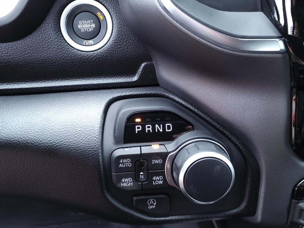 2025 Ram 1500 Big Horn photo 6