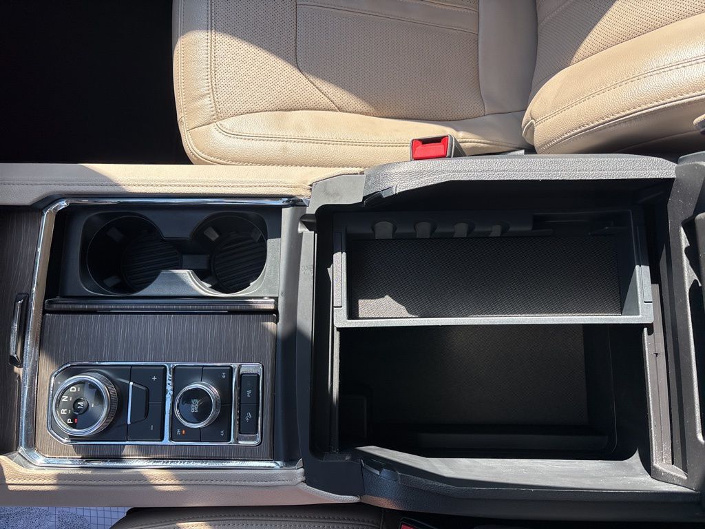 2022 Ford Expedition Limited photo 18