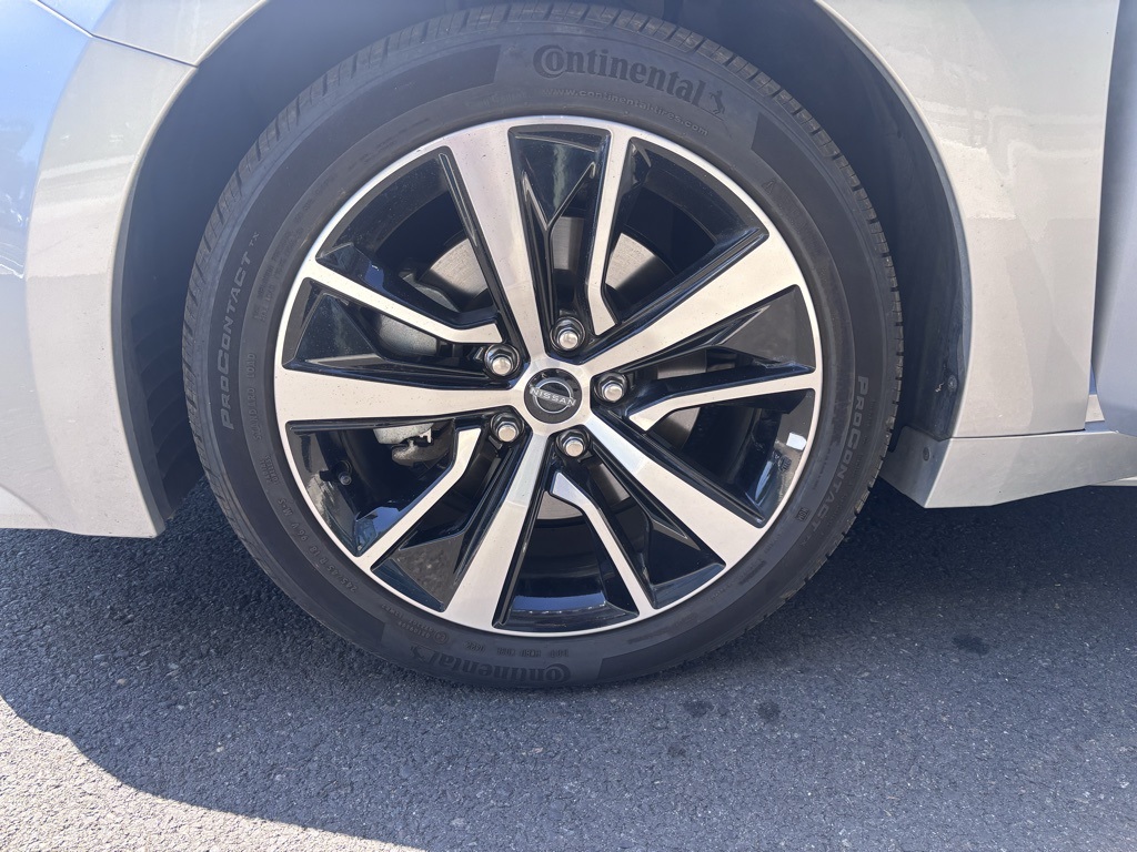 2023 Nissan Maxima SV photo 23