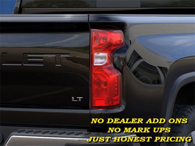 2025 Chevrolet Silverado 2500HD LT photo 9