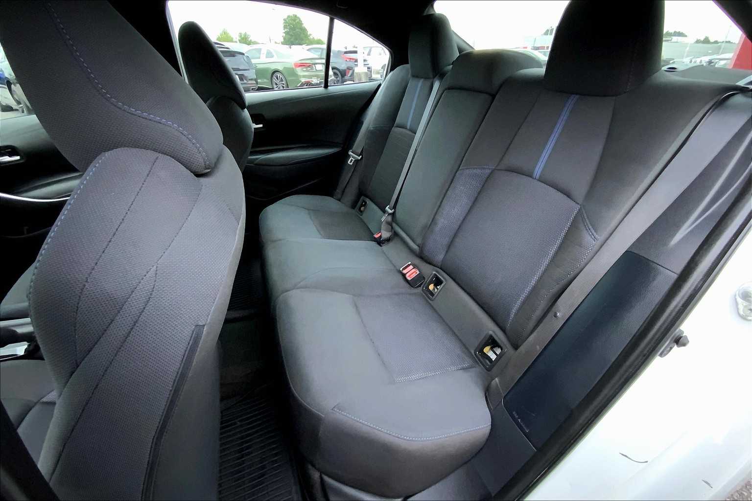 2022 Toyota Corolla SE photo 19