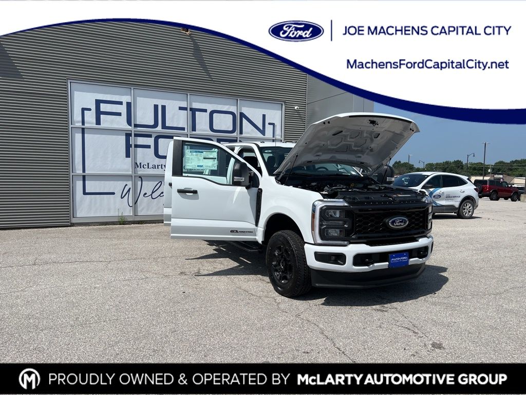 2025 Ford F-250 XL photo 4