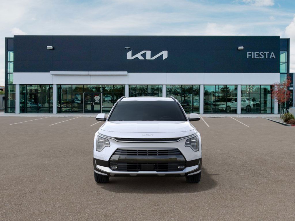 2025 Kia Niro SX Touring photo 2