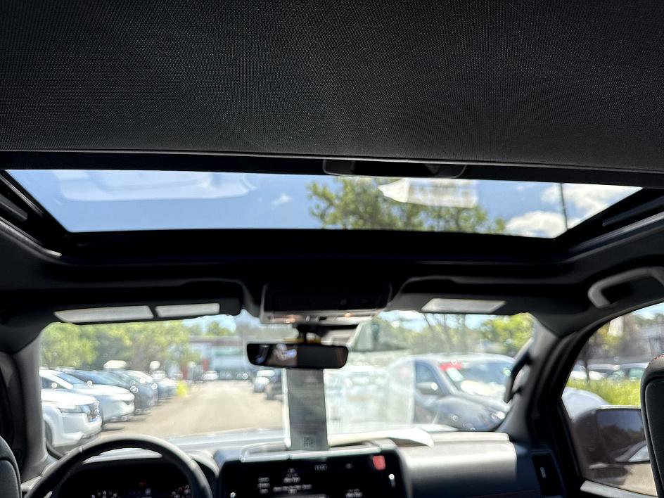 2025 Nissan Frontier PRO-4X photo 18