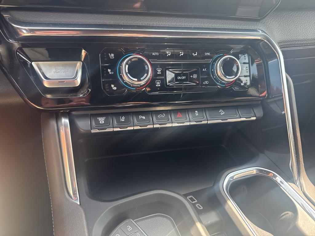 2024 Gmc Sierra 2500 Denali photo 25