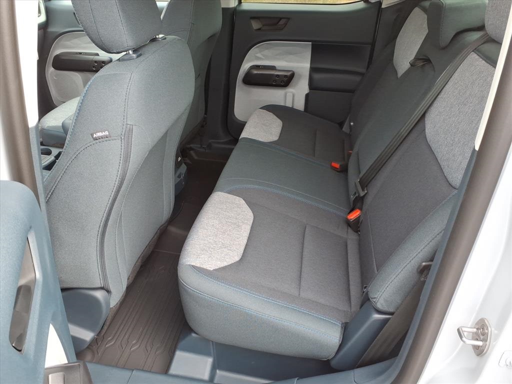 2025 Ford Maverick XLT photo 4