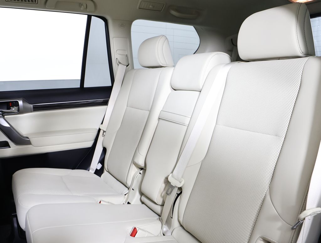 2023 Lexus GX 460 photo 9