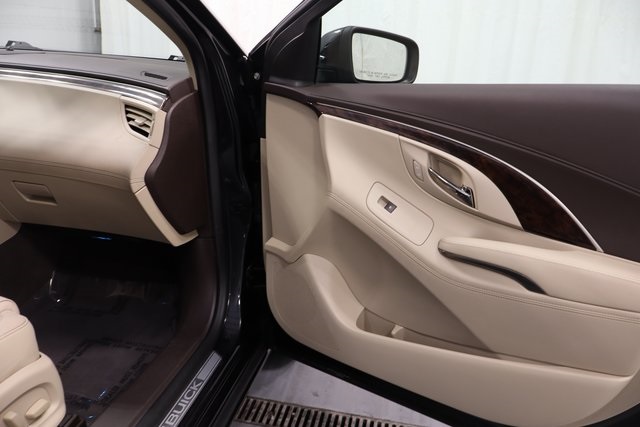 2015 Buick LaCrosse Leather photo 11