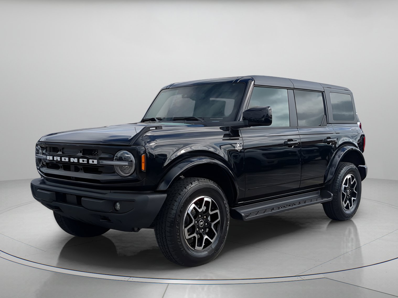 2025 Ford Bronco 4-Door Outer Banks's photo