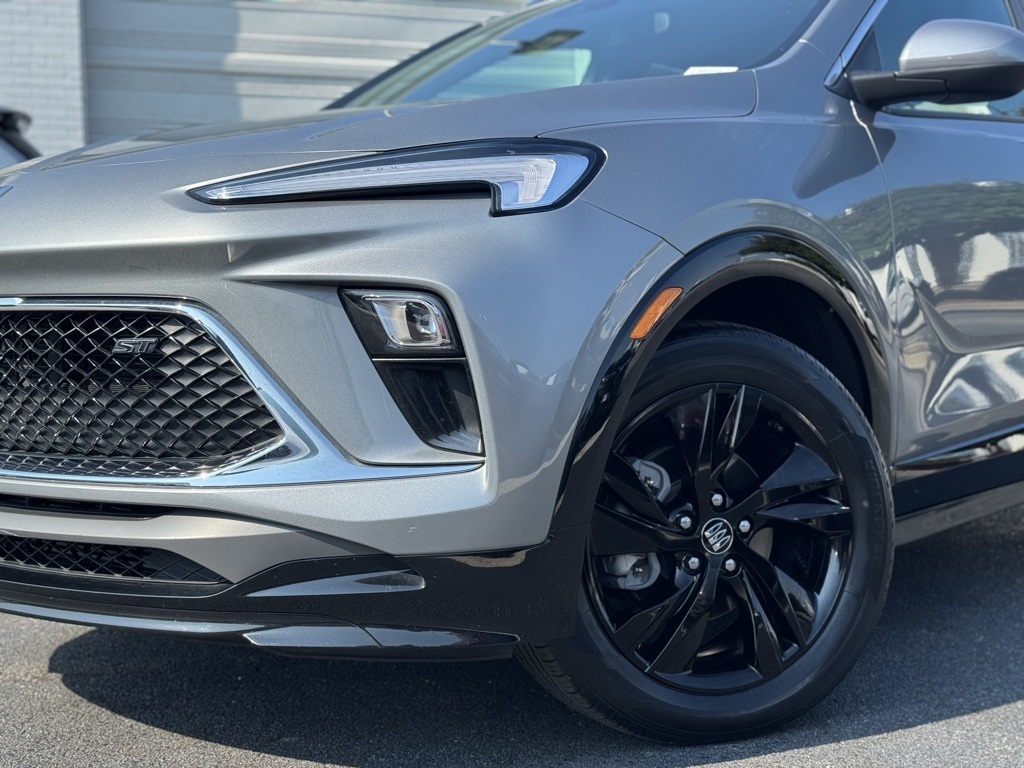 2024 Buick Encore GX Sport Touring photo 3