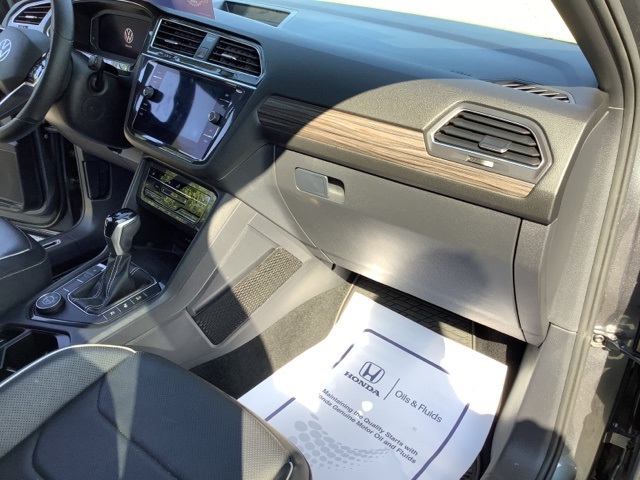 2022 Volkswagen Tiguan SEL R-Line Black photo 18