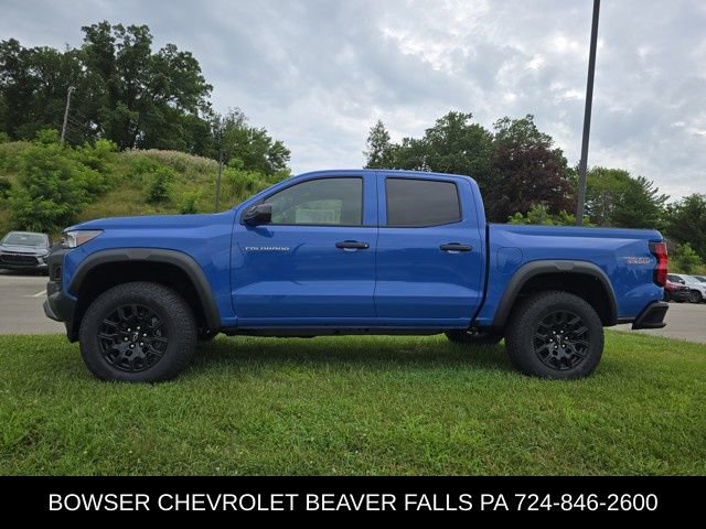 2025 Chevrolet Colorado Trail Boss photo 2