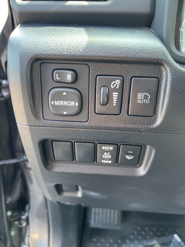 2022 Toyota 4Runner SR5 photo 17