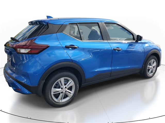2025 Nissan Kicks Play S photo 4
