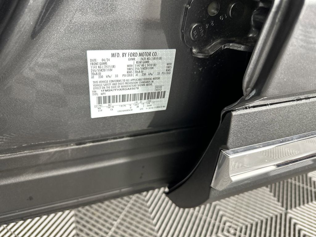 2024 Ford Explorer Limited photo 25