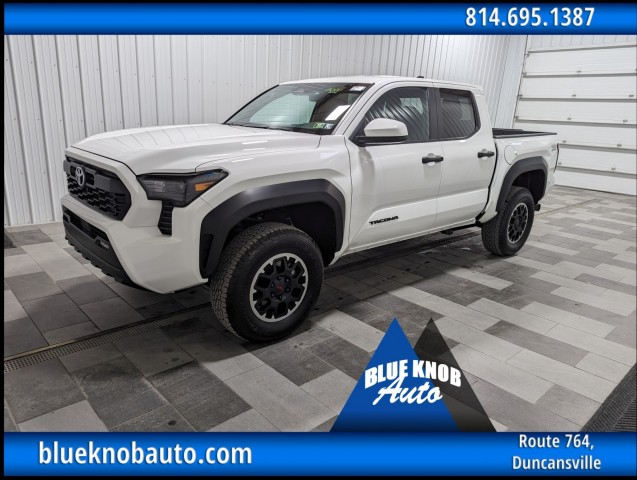 Pre-Owned 2024 Toyota Tacoma 4WD TRD Off Road