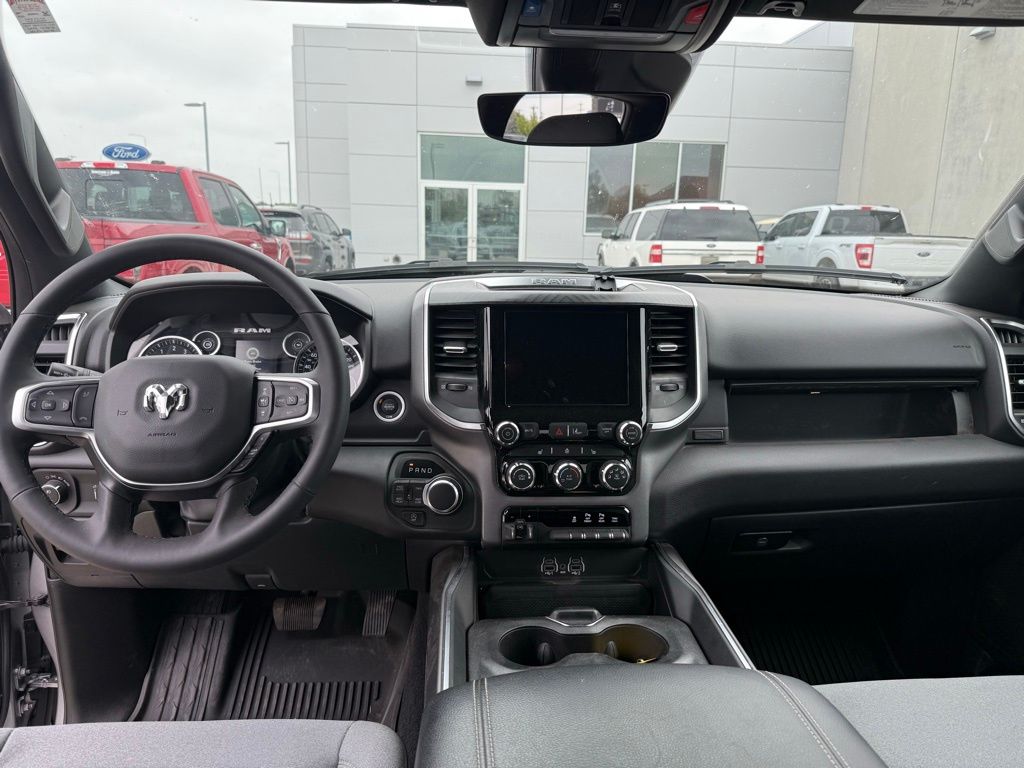 2025 Ram 1500 Big Horn Lone Star photo 4