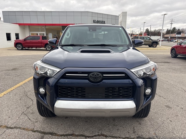 2020 Toyota 4Runner Base photo 2