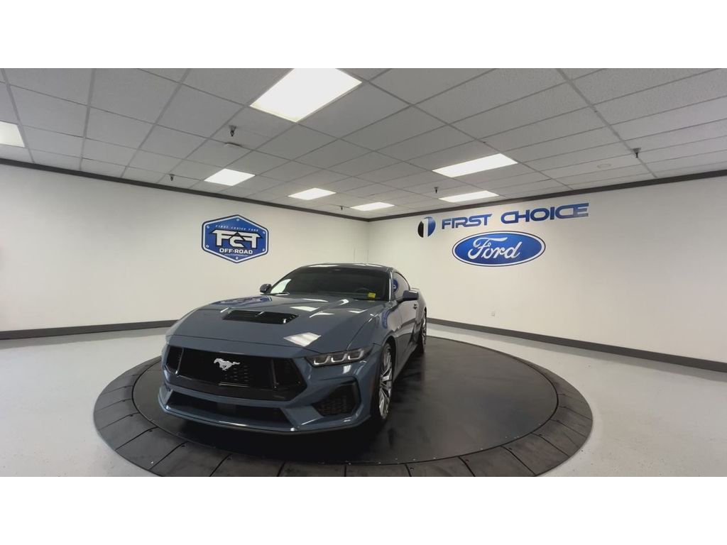 2024 Ford Mustang GT Premium photo 3