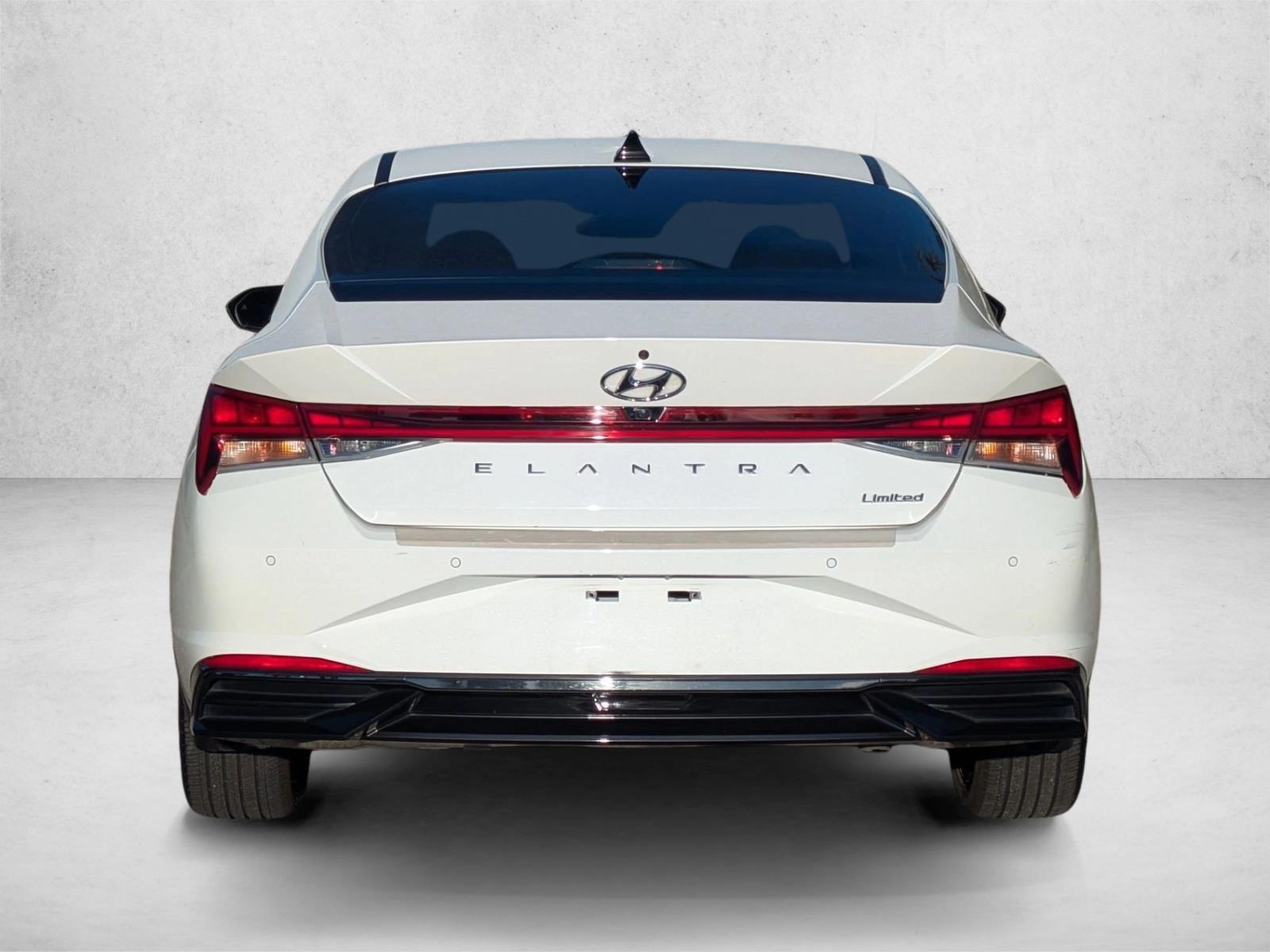 2023 Hyundai Elantra Limited photo 4
