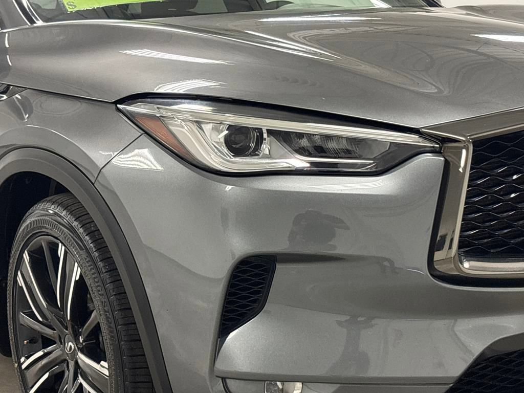 2021 Infiniti QX50 Luxe photo 3